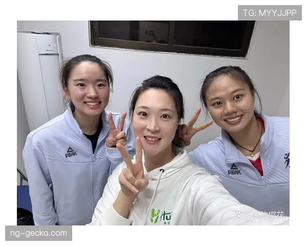 龚翔宇家的冰箱里居然塞满了能量胶? 龚翔宇家的冰箱里居然塞满了能量胶?